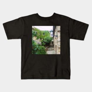 View of the charming Spanish streets Spain sightseeing trip photography from city scape Barcelona Blanes Malgrat del Mar Santa Susuana Kids T-Shirt